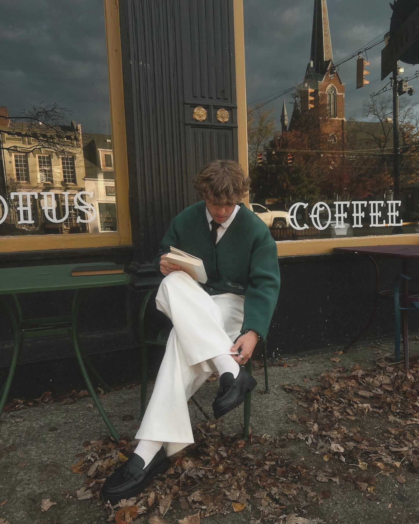 Ivory Wide Leg Pleated Pants